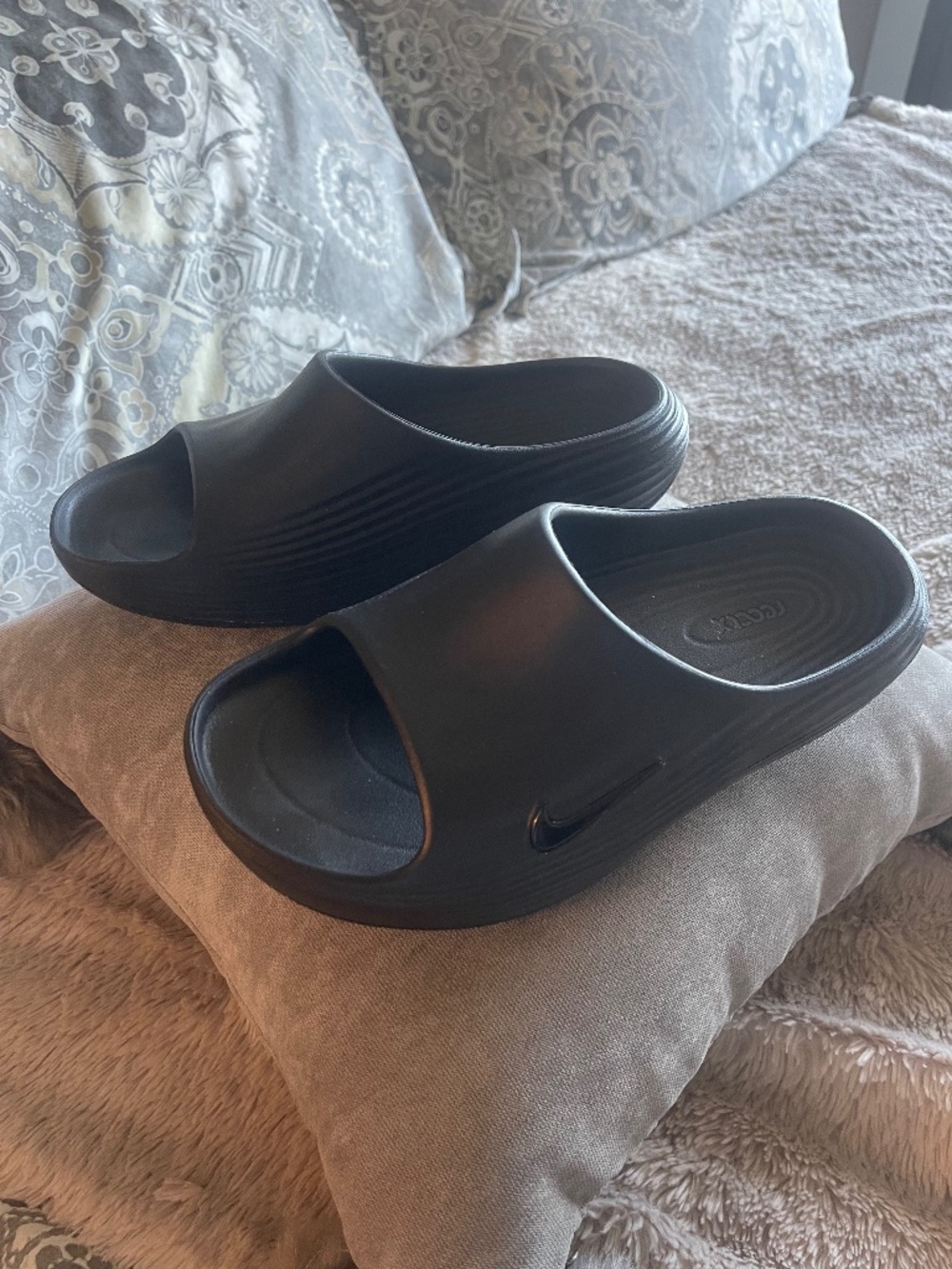 Nike ReactX Rejuven8 Women's Slides